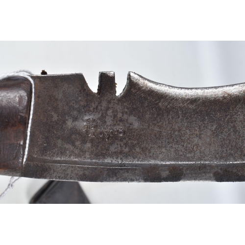 292 - A WWI ERA GHURKA KUKRI KNIFE & SCABBARD WITH MAKERS MARKS AND DATED, this Kukri, is marked with the ... 