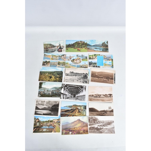 249 - A LARGE COLLECTION OF POSTCARDS, APPROXIMATELY 600 OF LONDON, various locations in London, these are... 