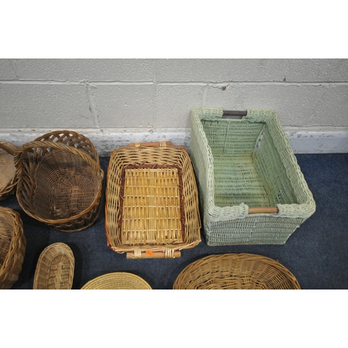 1273 - THIRTY-THREE WICKER BASKETS, varying in shape, size, style, colour, general signs of usage) (33)