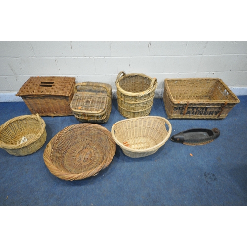 1274 - EIGHT WICKER BASKETS, varying in shape, size, style, colour (condition report: general signs of usag... 