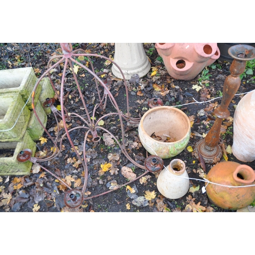 1025 - A SELECTION OF TERRACOTTA, EARTHENWARE AND CAST IRON GARDEN ITEMS including a pair of sewers 30cm hi... 