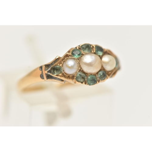 33 - A YELLOW METAL GEM SET RING, set with a row of three cultured split pearls, in a surround of cushion... 