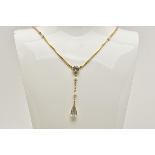 52 - A GEM SET LARIAT NECKLACE, a yellow metal cylinder link chain interspaced with small cultured pearls... 