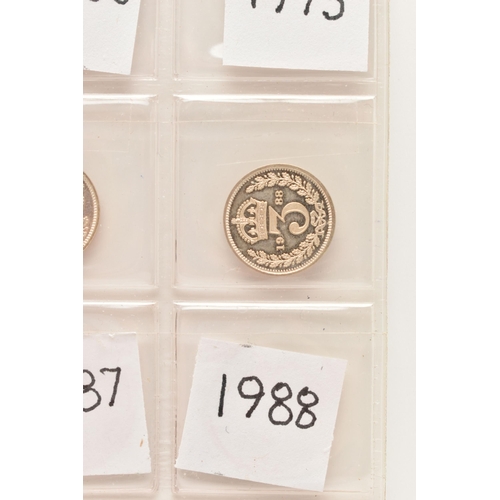 148 - A RUN OF THREE PENCE 3d COINS 1947, 48 and 1950 GEORGE VI, to include Elizabeth II 3d 17 coin run 19... 