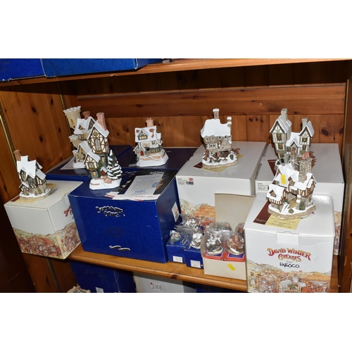 328 - A COLLECTION OF BOXED CHRISTMAS THEMED DAVID WINTER SCULPTURES, with certificates unless stated, com... 