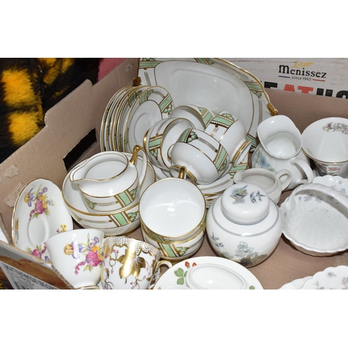 371 - THREE BOXES AND LOOSE CERAMICS, GLASS, METAL WARES AND SUNDRY ITEMS, to include a twenty one piece R... 