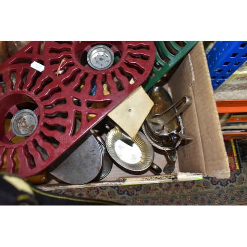 399 - A BOX OF MOSTLY ASSORTED METALWARES to include a cast iron Welch tea light trivet, a cast iron cooke... 
