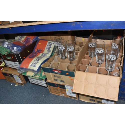 426 - THIRTEEN BOXES OF BREWERIANA, to include eight boxes of twenty four Brakspear Black pint glasses, fi... 