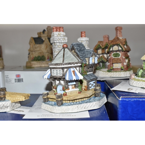 435 - A GROUP OF FOURTEEN BOXED DAVID WINTER COTTAGES SCULPTURES to include a limited edition 'Quindene Ma... 