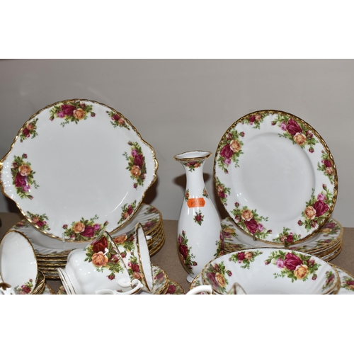 440 - A GROUP OF ROYAL ALBERT 'OLD COUNTRY ROSES' TEA AND DINNER WARES to include six tea cups, six saucer... 