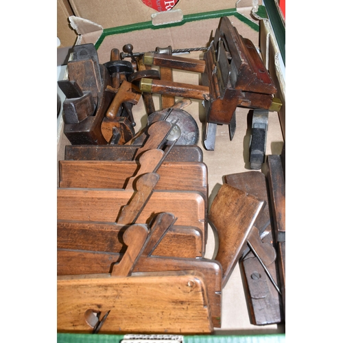 458 - A BOX OF MOULDING AND OTHER WOODWORKING PLANES, to include a Charles & Co plough plane, moulding pla... 