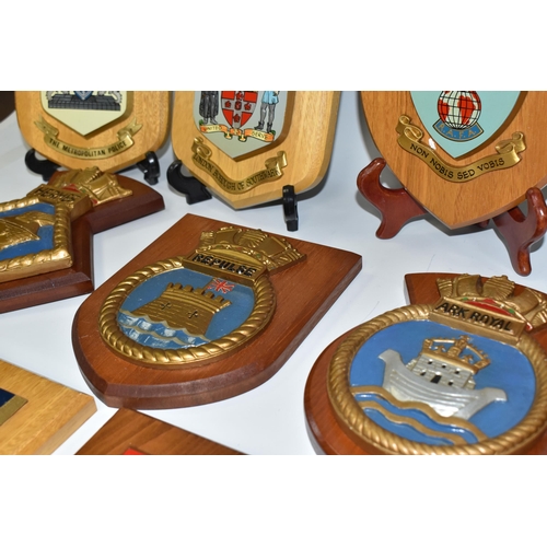 479 - ONE BOX OF VARIOUS COAT OF ARMS/CREST PLAQUES, coat of arms plaques for areas of London to include t... 