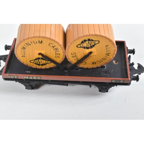 193 - FOUR BOXED HORNBY DUBLO LOW SIDED WAGON WITH CABLE DRUM LOAD (4646), all with Aluminium Wire and Cab... 