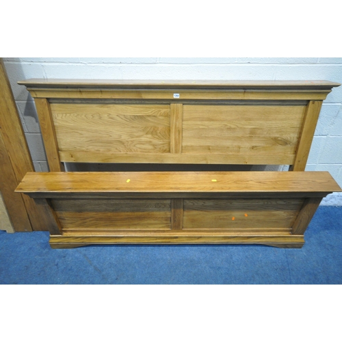 1264 - A MODERN SOLID OAK 5FT BEDSTEAD (condition report: with siderails, slats, central support, and bolts... 