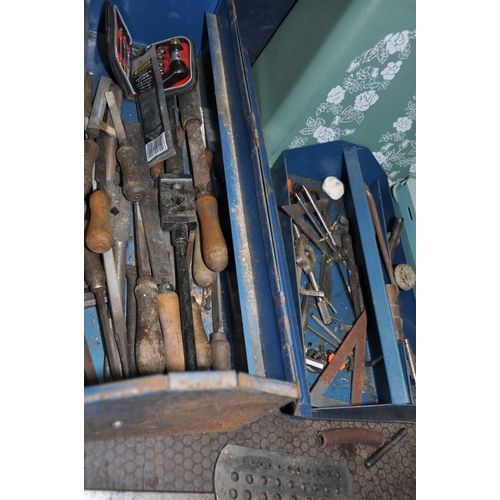 1051 - A METAL TOOLBOX AND A DUNLOP SPORTS BAG CONTAINING HAND TOOLS, including an engineers marking stand,... 