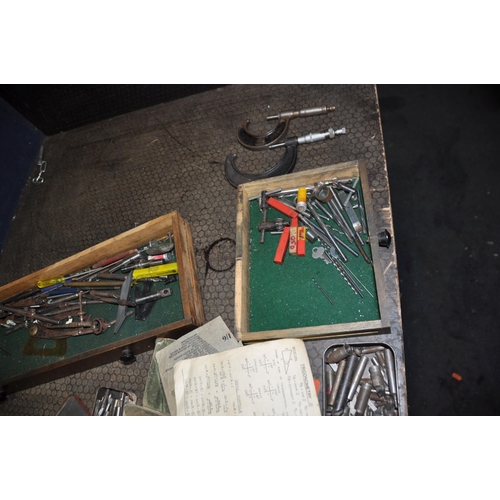 1079 - A TRAY CONTAINING ENGINEERS MARKING, TEST MILLING AND DRILL EQUIPMENT including end mill bits, lathe... 