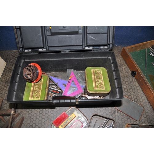 1079 - A TRAY CONTAINING ENGINEERS MARKING, TEST MILLING AND DRILL EQUIPMENT including end mill bits, lathe... 