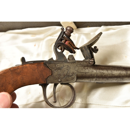 275 - AN EARLY 19TH CENTURY ENGLISH FLINTLOCK POCKET PISTOL BY BRUNN OF LONDON, plain walnut grip, fitted ... 