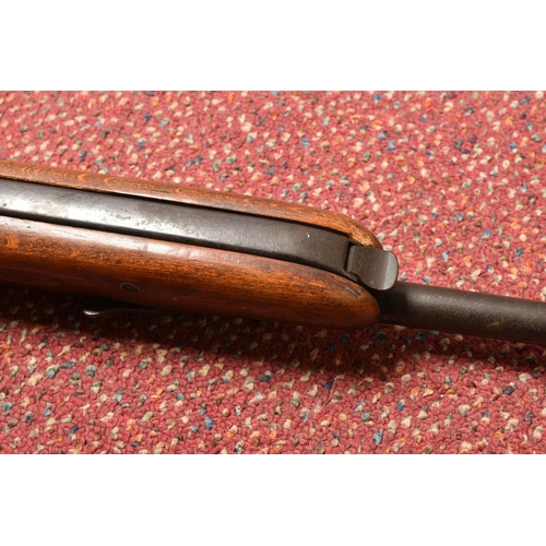 282 - A BSA .22 UNDERLEVER AIR RIFLE, SERIAL NO G31282, trigger marked Patient 607.045, embossed BSA mark ... 