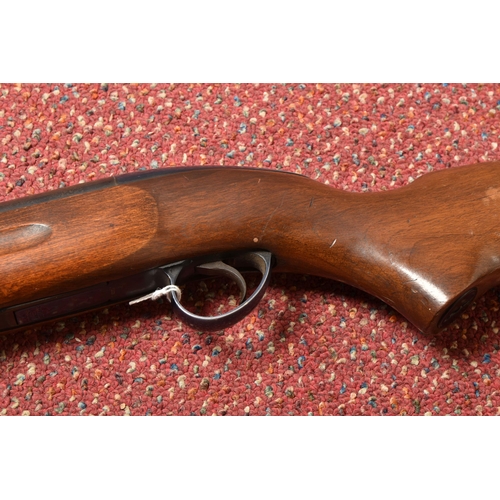 282 - A BSA .22 UNDERLEVER AIR RIFLE, SERIAL NO G31282, trigger marked Patient 607.045, embossed BSA mark ... 