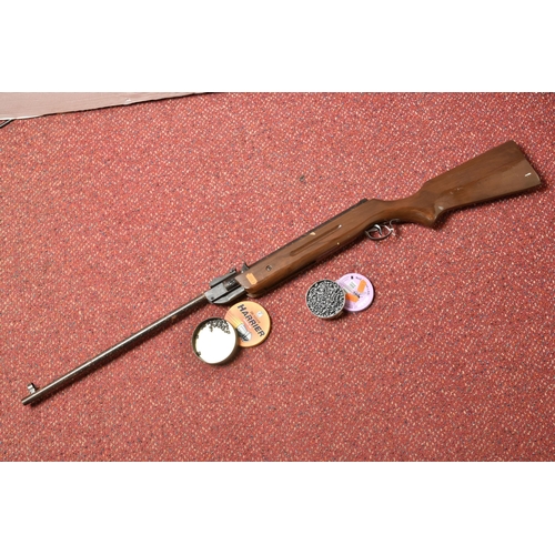 284 - A WEST LAKE (CHINESE MADE) .22 AIR RIFLE, no visible serial number, overall length 108cm, metal work... 