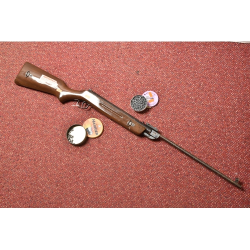 284 - A WEST LAKE (CHINESE MADE) .22 AIR RIFLE, no visible serial number, overall length 108cm, metal work... 