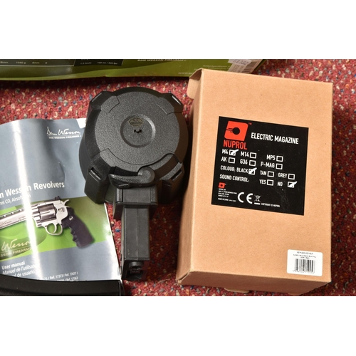 297 - A DAN WESSON 8'' CO2 POWERED 6MM AIRSOFT GUN, in a plastic carrying case, with pellet cannisters, co... 