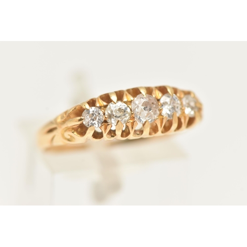 38 - AN 18CT GOLD DIAMOND FIVE STONE RING, set with five graduating old cut diamonds, each in a claw sett... 