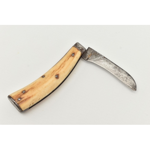 104 - A LOCKWOOD FLAT CAP PRUNNING KNIFE, fitted with an antler handle, blade signed 'Lockwood', approxima... 