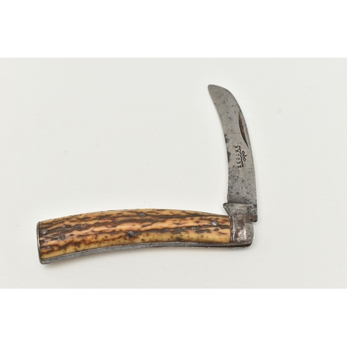 106 - AN ENCORE FLAT CAP PRUNNING KNIFE, fitted with an antler handle, blade signed 'Encore Sheffield Engl... 