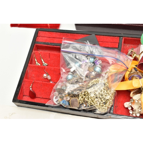 115 - A JEWELLERY BOX WITH CONTENTS, a multi storage jewellery box with contents to include a variety of s... 