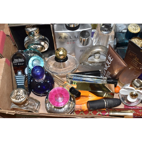 350 - A BOX AND LOOSE PERFUME BOTTLES AND COSMETICS, to include empty perfume bottles: Jean Paul Gaultier ... 