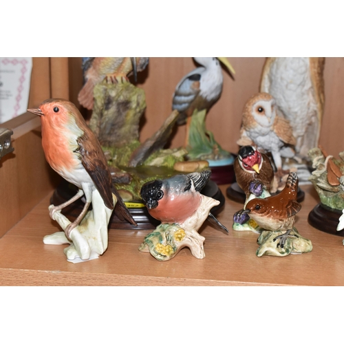 357 - A COLLECTION OF CERAMICS, GLASS WARE AND DECORATIVE FIGURES, to include a Whitefriars Dilly Duck in ... 