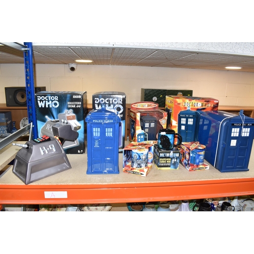 380 - A COLLECTION OF ASSORTED BOXED DOCTOR WHO COLLECTABLES,  K-9 and Tardis Cookie Jars, Tardis Cooler (... 