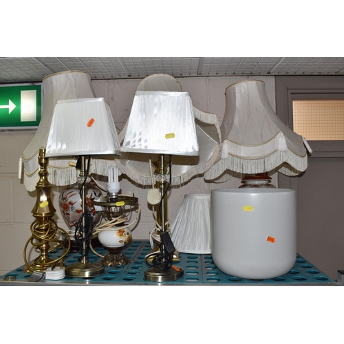 437 - ONE BOX AND LOOSE LAMPS, CERAMICS ETC, to include seven table lamps comprising a pair of ceramic ori... 