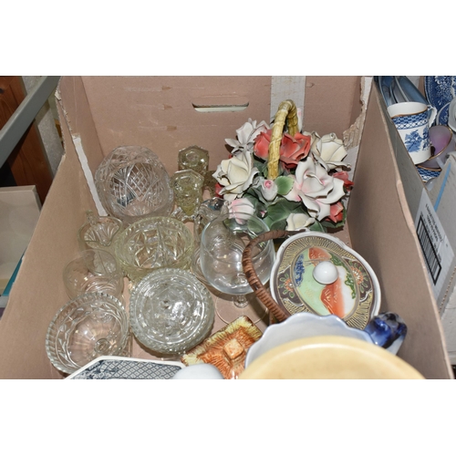 454 - FIVE BOXES AND LOOSE CERAMICS AND GLASS WARES, to include four Denby Castile side plates, a Denby Co... 