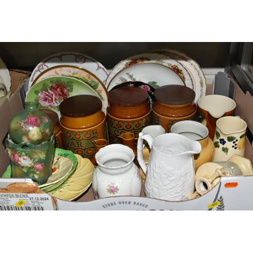 457 - FIVE BOXES AND LOOSE CERAMICS AND GLASS WARE, to include a Denby Cretonne jug, height 18cm, twenty s... 