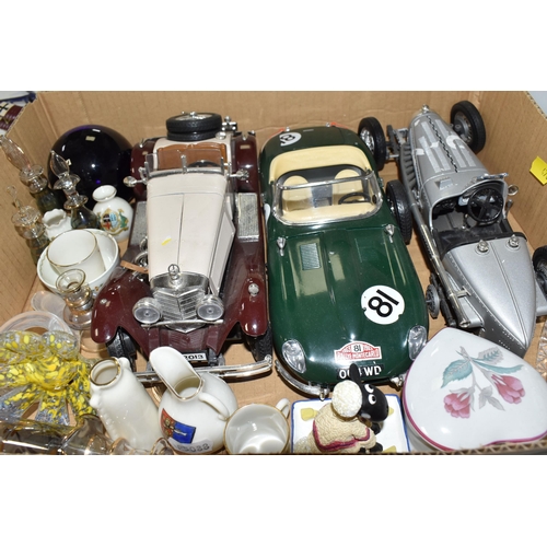 478 - A QUANTITY OF UNBOXED AND ASSORTED DIECAST AND PLASTIC AIRCRAFT MODELS, play worn condition Matchbox... 