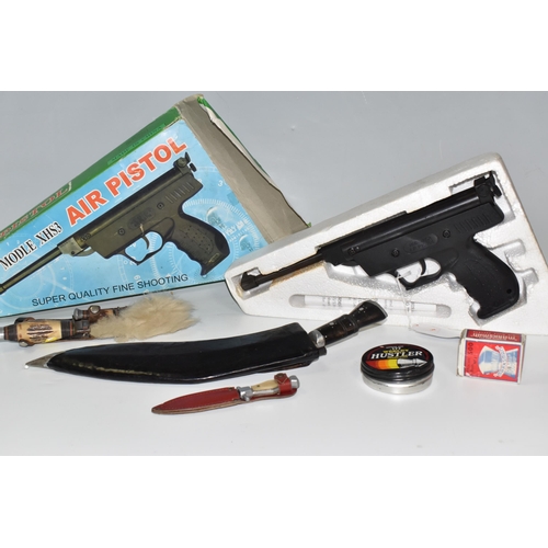 479 - A BOXED CHINESE MADE WEST LAKE AIR PISTOL XHS3, 4.5/5.5mm Calibre, break barrel, in correct working ... 