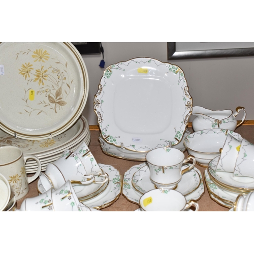 488 - A ROYAL DOULTON LAMBETHWARE 'SANDSPRITE' PATTERN DINNER SET, comprising three covered tureens, eight... 