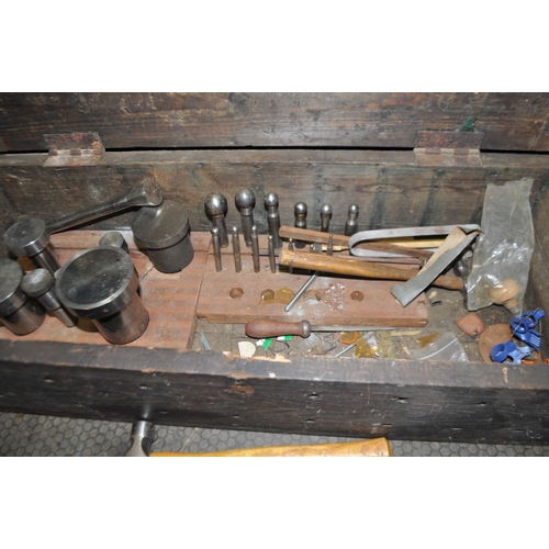 67 - A VINTAGE PINE TOOLBOX CONTAINING METALWORKING AND JEWELLERY MAKING TOOLS including doming stakes, h... 