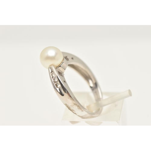 466 - A 9CT WHITE GOLD CULTURED PEARL AND DIAMOND RING, set with a single cream cultured pearl, set with s... 