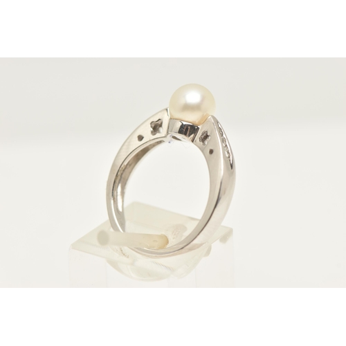 466 - A 9CT WHITE GOLD CULTURED PEARL AND DIAMOND RING, set with a single cream cultured pearl, set with s... 