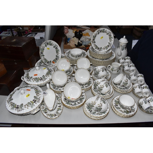 857 - ONE HUNDRED AND SEVENTEEN PIECE ROYAL WORCESTER DINNERWARE 'LAVINIA', pattern no. Z2821, comprising ... 