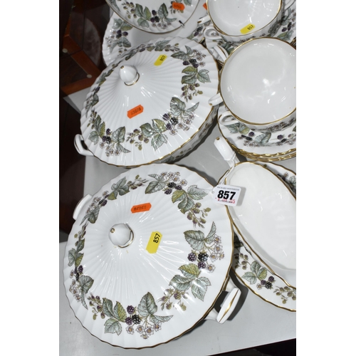 857 - ONE HUNDRED AND SEVENTEEN PIECE ROYAL WORCESTER DINNERWARE 'LAVINIA', pattern no. Z2821, comprising ... 