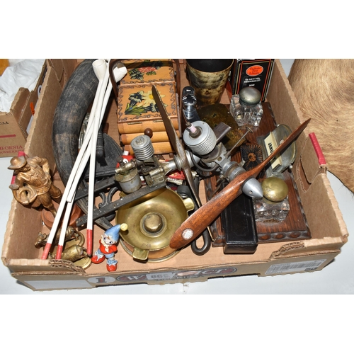 869 - ONE BOX OF MISCELLANEOUS VINTAGE ITEMS, to include a first edition die cast model of Guy Arab II uti... 