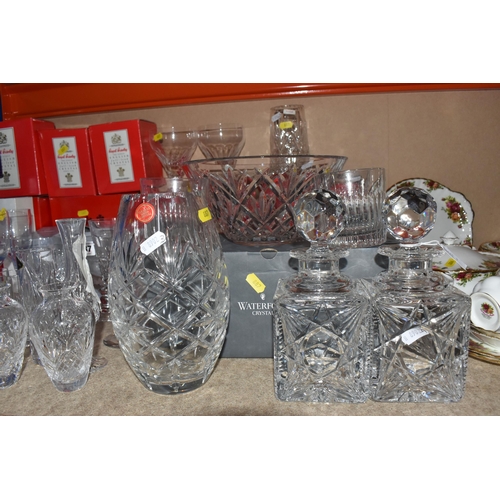 887 - A COLLECTION OF CUT CRYSTAL ITEMS, to include two decanters, Thomas Webb vase, Waterford large bowl ... 