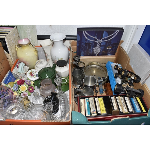 928 - THREE BOXES AND LOOSE MISCELLANEOUS ITEMS to include two mantel clocks comprising an Enfield clock w... 