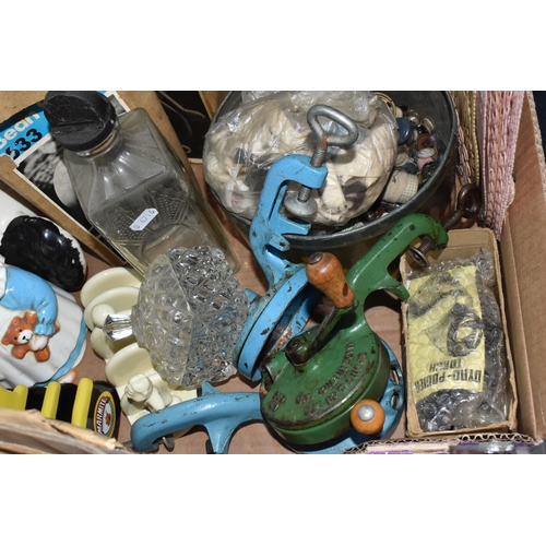 985 - TWO BOXES, A SUITCASE AND LOOSE CERAMICS, GLASS, METALWARE AND SUNDRY ITEMS, to include a mid-twenti... 