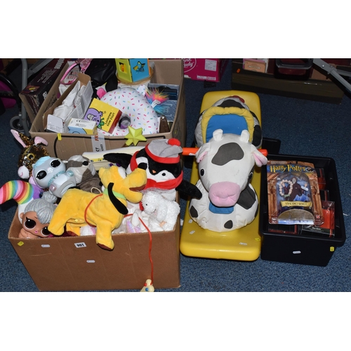 991 - THREE BOXES AND LOOSE VINTAGE AND MODERN TOYS AND SUNDRIES to include a boxed Mattel Harry Potter an... 